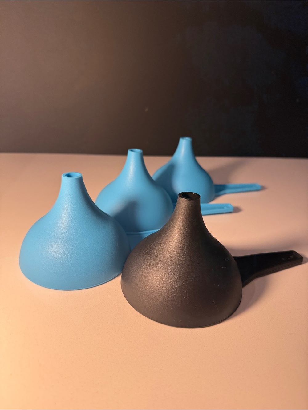 Tupperware Funnels Black - set of 4 (1 x black 3 x blue) - Hersheys kisses mold